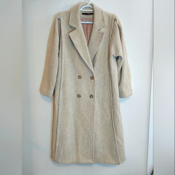 Jackets & Blazers - Wool Peacoat | Cream | Size 9